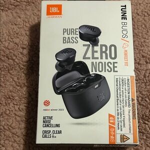 JBL Tune Buds Wireless Earbuds - Black